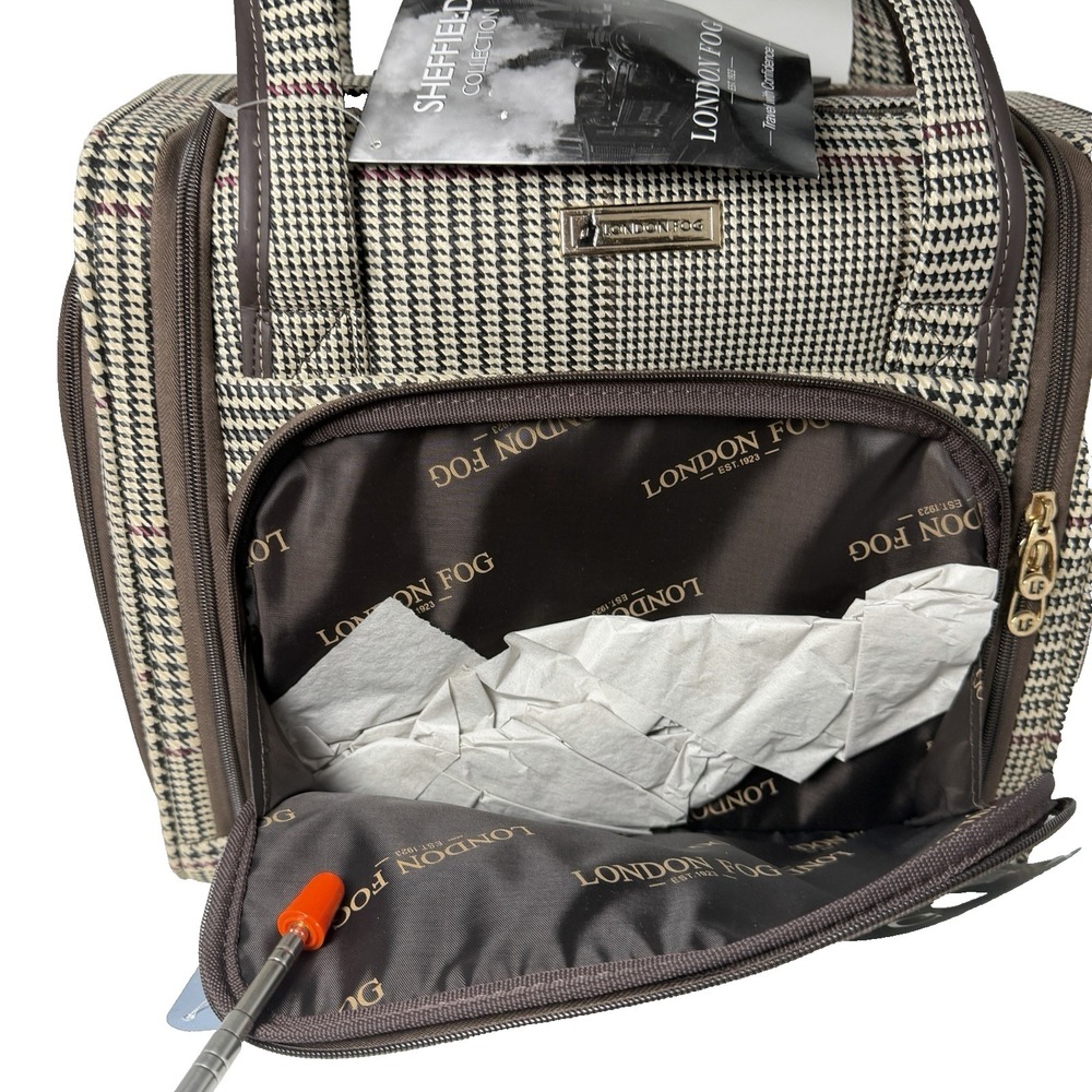 London Fog Under the Seat Carryon Sheffield Roller Bag Black 15IN Small Suitcase - Picture 13 of 16